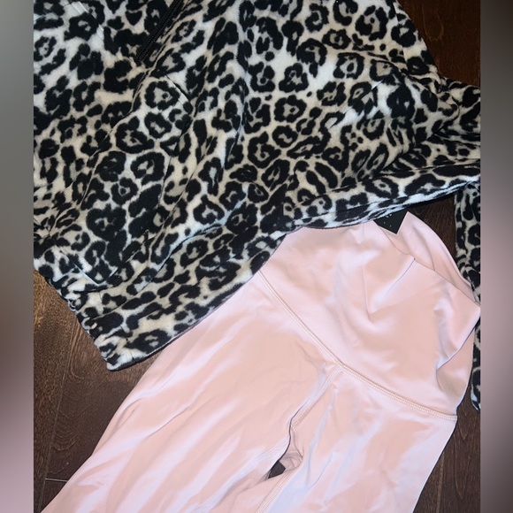 tna butter leggings - Picture 4 of 5